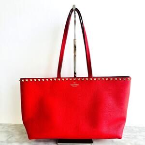 Valentino Garavani Trapeze Rockstud Shoulder Tote Red Grained Calfskin Leather